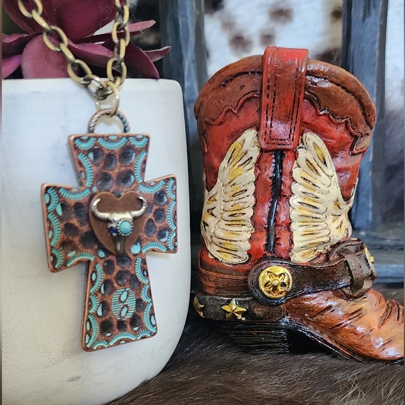 Boho Cross - Picture 4 of 7